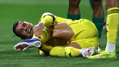 Cristiano Ronaldo hồi hộp chờ kết quả chụp MRI cho chấn thương