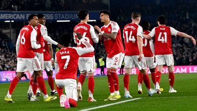 Arsenal gia tăng cách biệt lên 7 điểm nhờ màn chia điểm tai hại của Man City