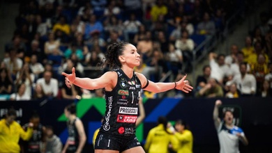 Imoco thở phào sau chấn thương của ngôi sao hàng đầu bóng chuyền thế giới Gabi