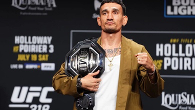 Từ một danh hiệu vui vẻ, đai BMF trở thành chiếc đai được săn đón nhất UFC