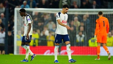 Tottenham đối mặt với cơn ác mộng xuống hạng sau chuỗi 11 trận không thắng
