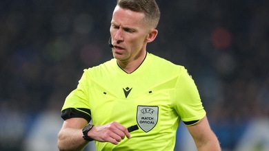 Alejandro Hernandez, trọng tài trận PSG-Chelsea ở vòng 1/8 Champions League là ai?