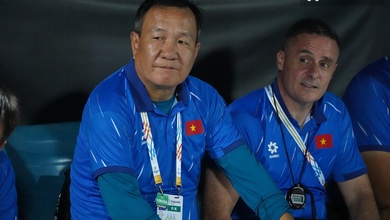 HLV Mai Đức Chung xin rút lui, ông Hoàng Văn Phúc nổi lên là ứng viên thay thế