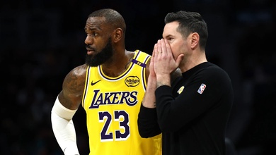 Bài toán đường dài của JJ Redick: Bảo vệ "tài sản tỷ đô" LeBron James trước thềm Playoffs