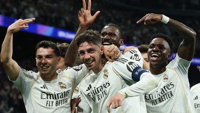 Valverde lập hat-trick như Mbappe, Real Madrid vùi dập Man City