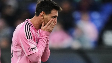 Messi khó chịu với việc hình ảnh bị sử dụng trong chiến dịch bầu cử Barcelona