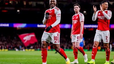 Arsenal vào tứ kết Champions League 3 năm liên tiếp sau màn áp đảo