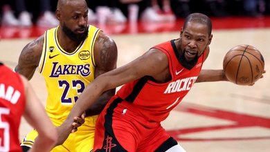 Kevin Durant thán phục: "LeBron James có thể cày ải thêm 4-5 năm nữa tại NBA"