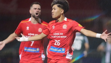 Khoa Ngô lại ghi bàn, Tiến Linh bỏ lỡ khó tin ở tứ kết Cúp QG