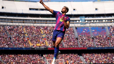 Barcelona giành chiến thắng nhọc nhằn nhờ kỷ lục ghi bàn của một trung vệ