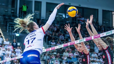 Budowlani đối đầu Chemik: Cuộc chiến cân não giữa phong độ và truyền thống