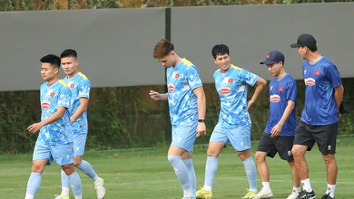 Tuyển Việt Nam đủ quân, HLV Kim Sang Sik “chốt bài” trước giờ đấu Bangladesh