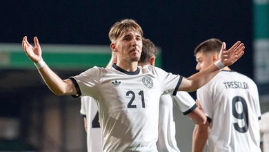 Karl lọt vào Top 5 cầu thủ trẻ nhất trong lịch sử đội tuyển Đức