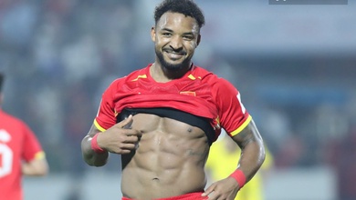 Bị chê “béo”, Xuân Son đáp trả bằng cú đúp, gửi thông điệp đanh thép