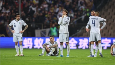 Bierhoff: "Bóng đá Ý vẫn mắc kẹt trong những năm 1990. Không có huấn luyện viên thần kỳ nào cả"