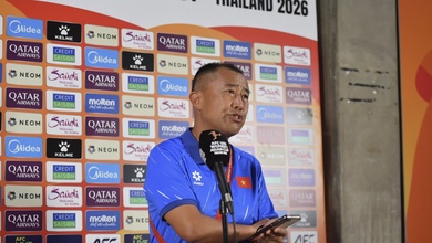 HLV U20 nữ Việt Nam khen cầu thủ nữ Thái Lan có kỹ thuật rất tốt