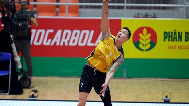 Batsuuri Battur bùng nổ với 33 điểm trong cuộc đụng độ đối chuyền số 1 Đông Nam Á Rivan