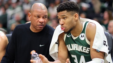 Sau mùa giải đáng quên tại Milwaukee Bucks, HLV kỳ cựu Doc Rivers bóng gió về ngày chia tay NBA
