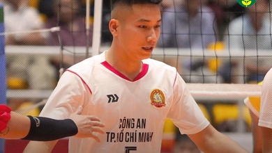 Dễ dàng nhấn chìm đối thủ, Công An Tp.HCM vươn lên ngôi đầu giải bóng chuyền VĐQG