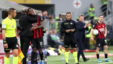 CĐV AC Milan nổi giận: La ó phản đối tất cả, đặc biệt là Rafael Leao