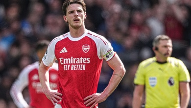 Lời nguyền tái diễn khiến Arsenal đứng trước nguy cơ tuột chức vô địch một cách đau đớn nhất