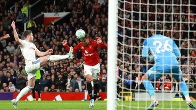 Leeds gây sốc cho MU, chấm dứt chuỗi không thắng kéo dài 45 năm