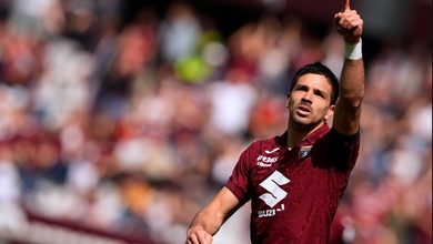 Kỷ lục do Maradona và Cristiano Ronaldo thiết lập đã bị con trai Simeone phá vỡ