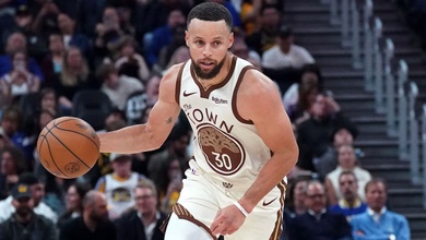 Đối mặt trận đấu sinh tử, HLV Steve Kerr vẫn kiên quyết không vắt kiệt sức Stephen Curry