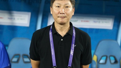 HLV Kim Sang Sik “chọn” tuyển Việt Nam, tạm gác U23?