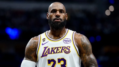 HLV JJ Redick đưa ra phán quyết mạnh mẽ về mùa giải phi thường của LeBron James