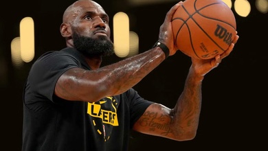 Bất chấp tin đồn bủa vây, LeBron James và Lakers hướng tới một cái kết trọn vẹn