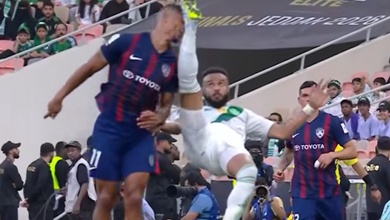 Pha vào bóng kinh hoàng khiến tứ kết Cúp C1 châu Á rơi vào hỗn loạn