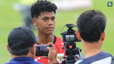 Cầu thủ trẻ Indonesia xin lỗi sau cú đá “kung fu”, thừa nhận hành động ngu ngốc