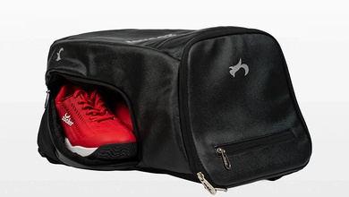 Những vật dụng không thể thiếu trong balo thi đấu pickleball