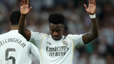 Vinicius bị la ó và phải xin lỗi sau khi ghi bàn thắng giúp Real Madrid dẫn 2-0