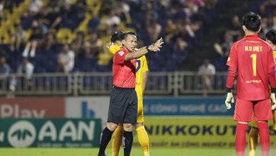 Trọng tài Malaysia bắt “chung kết ngược” Thanh Hóa vs PVF-CAND