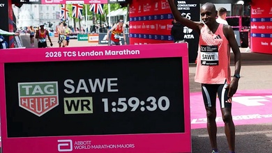 Sebastian Sawe phá tan các mốc thời gian của Kelvin Kiptum khi lập kỷ lục marathon thế giới