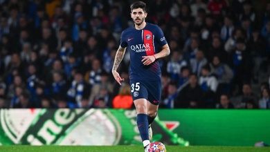 Luis Enrique thay đổi vị trí của Beraldo: “Anh ấy giống Busquets hơn Vitinha”