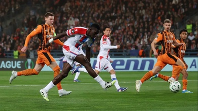 Cầu thủ của Crystal Palace ghi bàn thắng nhanh nhất lịch sử Conference League