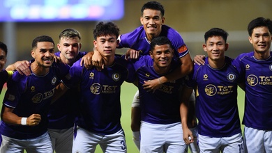 Hà Nội FC thắng nghẹt thở trận hai thẻ đỏ, Đà Nẵng lún sâu khủng hoảng trụ hạng