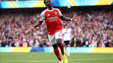 Saka và Gyokeres truyền cảm hứng giúp Arsenal hồi sinh hy vọng vô địch