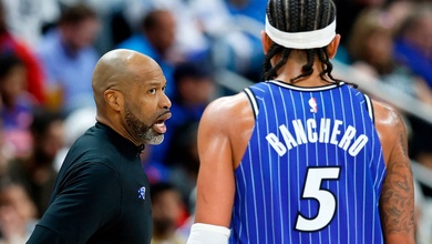 Để thua ngược dù dẫn trước 3-1, HLV Jamahl Mosley trả giá bằng chiếc ghế HLV trưởng tại Orlando Magic