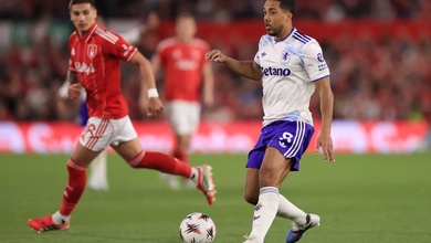 Vì sao 10 đội bóng Anh thầm cổ vũ cho Aston Villa đánh bại Nottingham ở bán kết Europa League?