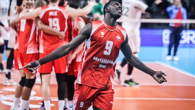 Đẳng cấp siêu sao Keita bùng nổ, chủ nhà giành vé bán kết AVC Champions League