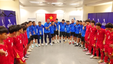 Thua đậm U17 Australia, HLV Roland nhắn nhủ U17 Việt Nam phải mạnh mẽ hơn ở World Cup