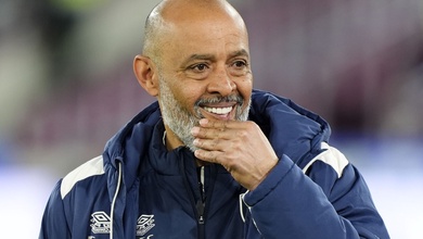 HLV West Ham bất ngờ ở lại dù đội bóng xuống hạng Nhất