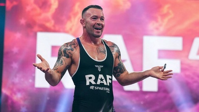 Gác lại sự nghiệp MMA, cựu sao UFC Colby Covington tiếp tục thể hiện sự thống trị trên thảm vật RAF