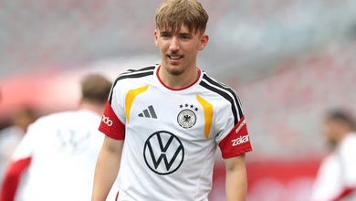 Tài năng trẻ Lennart Karl bị loại khỏi tuyển Đức trước World Cup 2026