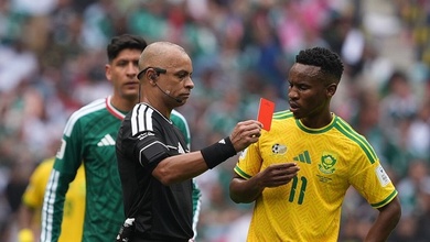 Trận Mexico - Nam Phi lập kỷ lục chưa từng có về thẻ đỏ trong lịch sử World Cup