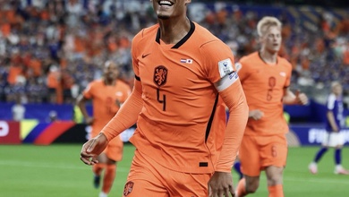 Hà Lan san bằng kỷ lục bất bại ở World Cup của Brazil dù tuột chiến thắng